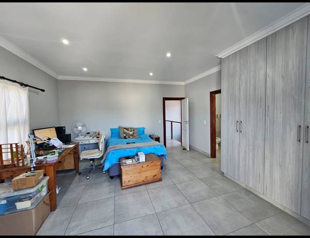 3 BEDROOM HOUSE FOR SALE IN NEW SALT ROCK CITY